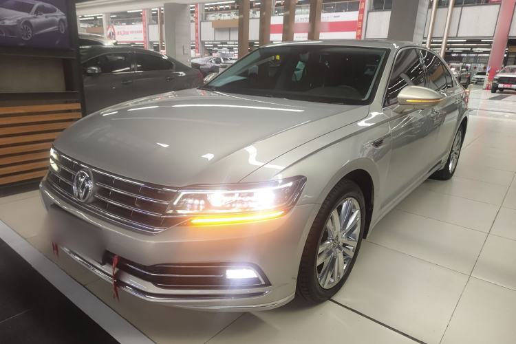 Used Volkswagen Phideon 2018 Revised Version 380TSI Two-Wheel-Drive Flagship Edition