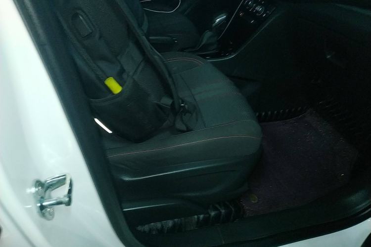 Used Buick Encore 2017 18T Automatic Two-Wheel Drive Urban Leading Model
