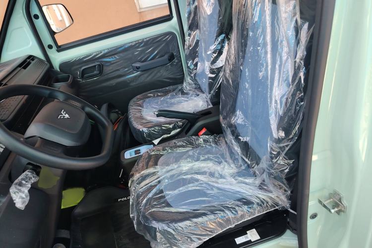 Used   2023 140km Long Wheelbase Van Ambition Version
