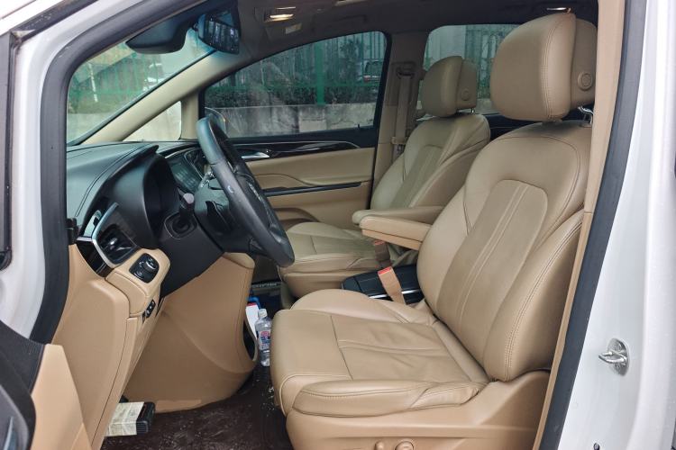 Used Buick GL8 2017 ES 28T Flagship Model China V Standard
