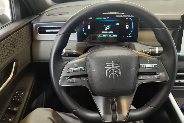 Used BYD Qin PLUS 2025 DM-i Smart Drive 55KM Leading Model