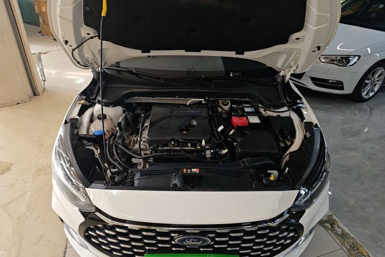 Used Ford Focus 2021 Sedan EcoBoost 180 Automatic Trendy Model