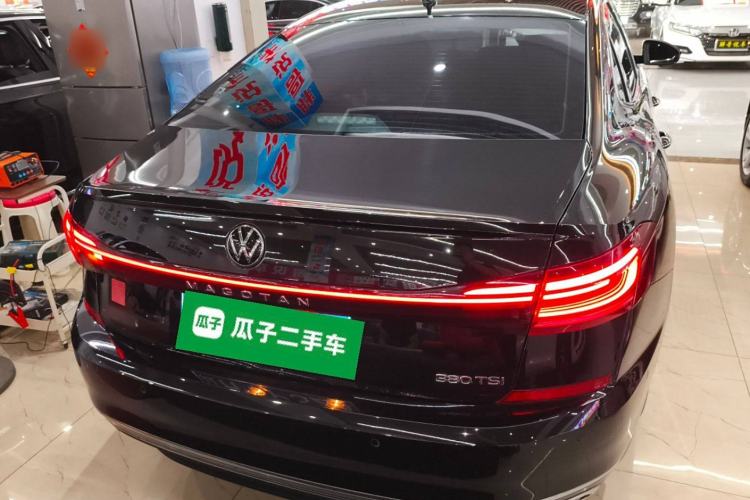 Used Volkswagen Passat 2023 Facelift 330TSI Luxury Edition
