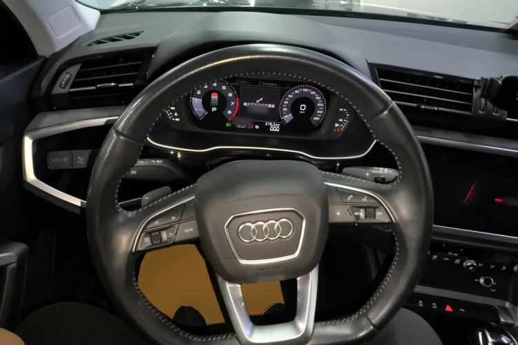 Used Audi Q3 2020 35 TFSI Fashion Dynamic Model
