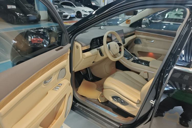 Used Hima AITO M7 2024 1.5T Rear-Drive Plus Version 5 Seats
