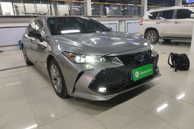 Used Toyota Avalon 2019 Dual-Engine 2.5L Luxury Edition China VI Standard

