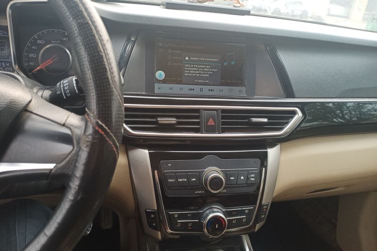 Used Zotye Domy X5 2017 Value Edition 1.6L Manual Fashion Model