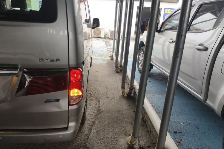 Used Nissan NV200 2016 Revised Version 1.6L CVT Luxury Edition
