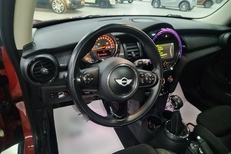 Used MINI MINI 2016 1.5T COOPER
