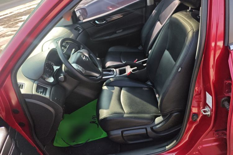 Used Nissan Tiida 2021 1.6L CVT Cool Edition
