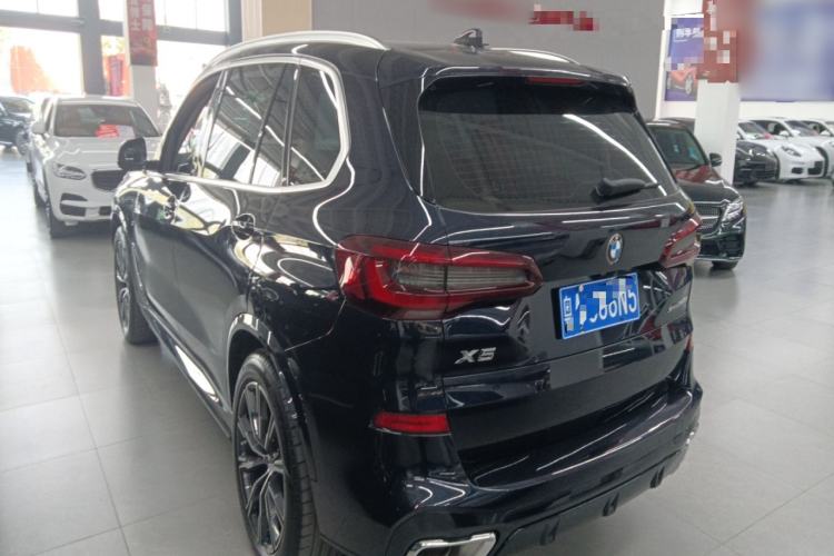 Used BMW X5 2022 xDrive 30Li M Sport Package
