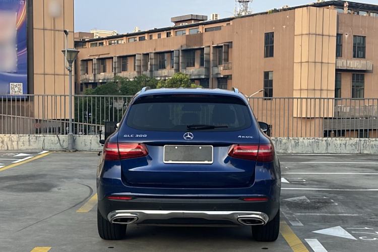 Used Mercedes-Benz GLC 2016 GLC 300 4MATIC Dynamic Model
