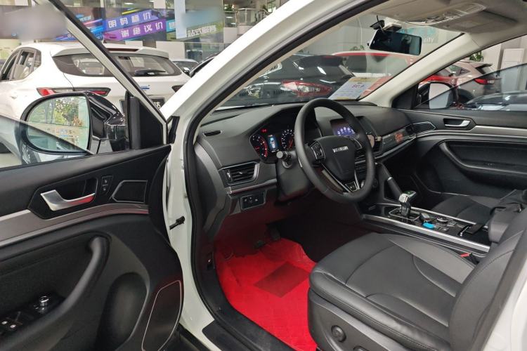 Used Haval H6 2021 Sport Edition 1.5T Automatic Elite Smart Connectivity Model with Hexagonal Grille
