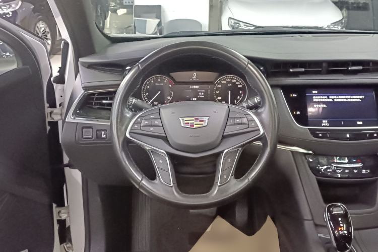 Used Cadillac XT5 2021 28T Luxury Version