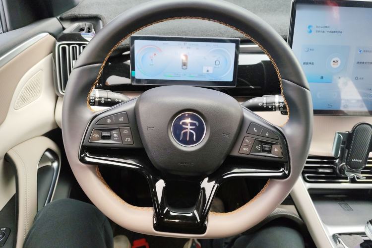 Used BYD Song Pro New Energy 2023 Champion Edition DM-i 110KM Excellence Model
