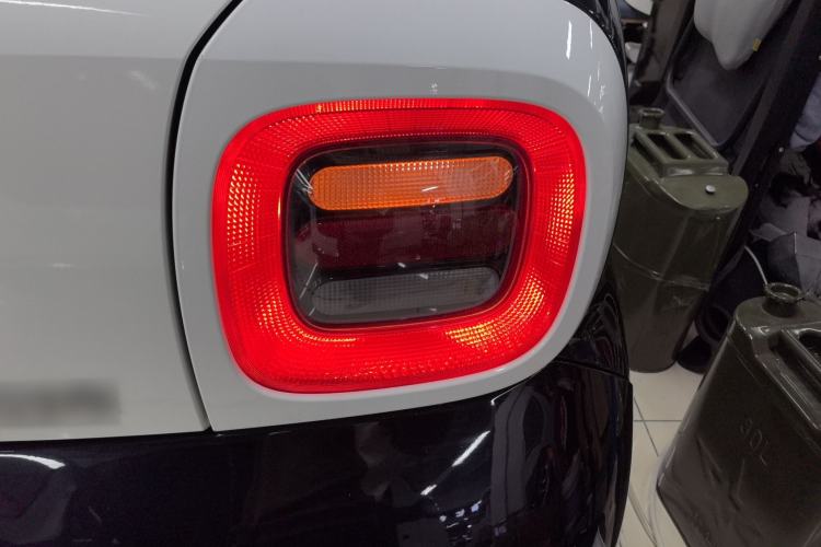 Used ORA Black Cat 2021 301 km Basic Version
