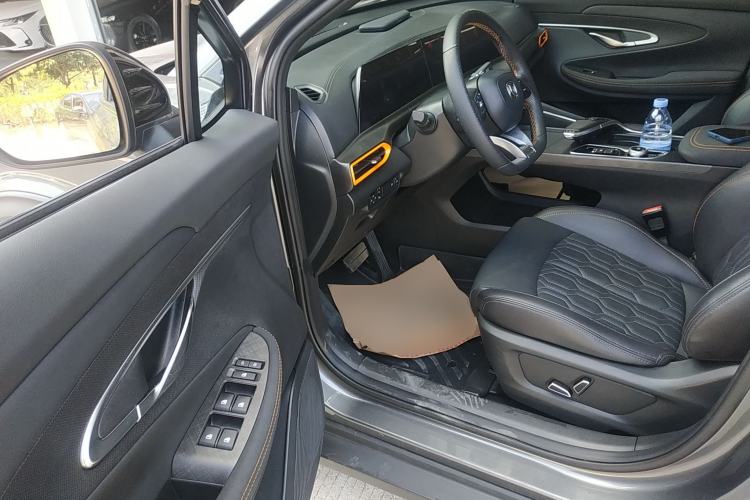 Used Changan UNI-T 2022 1.5T Prestige Version
