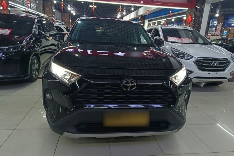 Used Toyota RAV4 2020 2.0L CVT 4x4 Trend Edition

