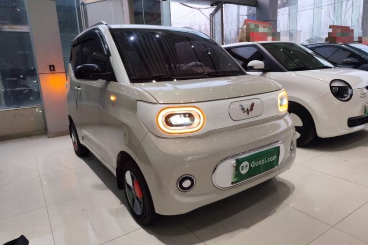 Used Wuling Hongguang MINIEV 2024 3rd Generation 215km Advanced Version
