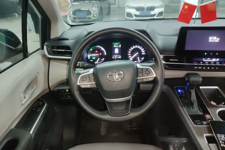 Used Toyota Granvia 2024 2.5L Hybrid Comfort Edition