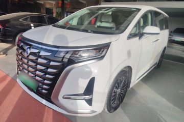 Used Denza D9 2022 DM-i 1040 Prestige Model