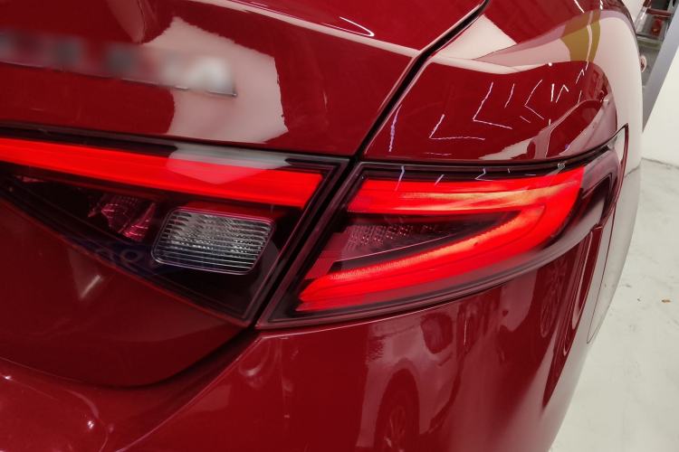 Used Alfa Romeo Giulia 2017 2.0T 200HP Luxury Edition
