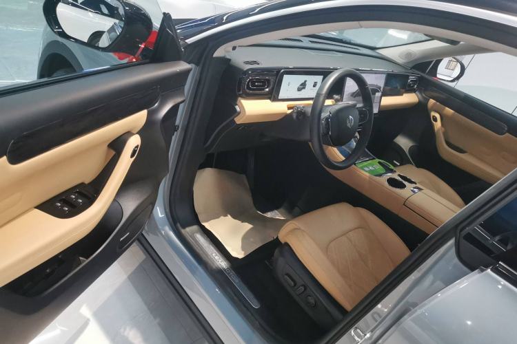 Used Leapmotor C11 2024 Range-Extended 300 Luxury Edition
