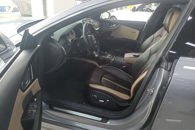 Used Audi A7 2016 50 TFSI quattro Comfort Model
