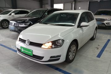 Used Volkswagen Golf 2016 1.6L Automatic Fashion Model