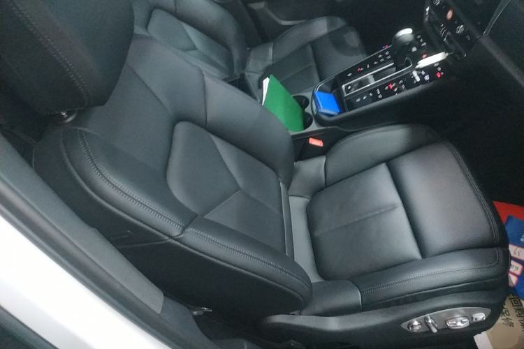 Used Porsche Macan 2025 Macan 2.0T Dream-Chasing Edition
