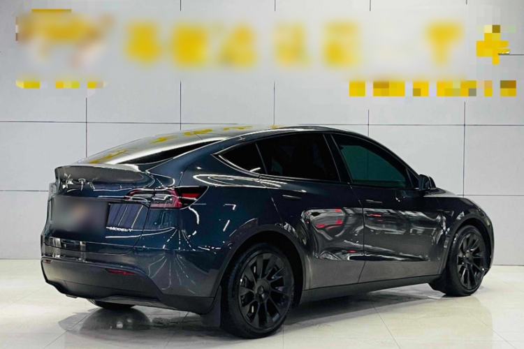 Used Tesla Model Y 2024 Long-Range All-Wheel-Drive Version