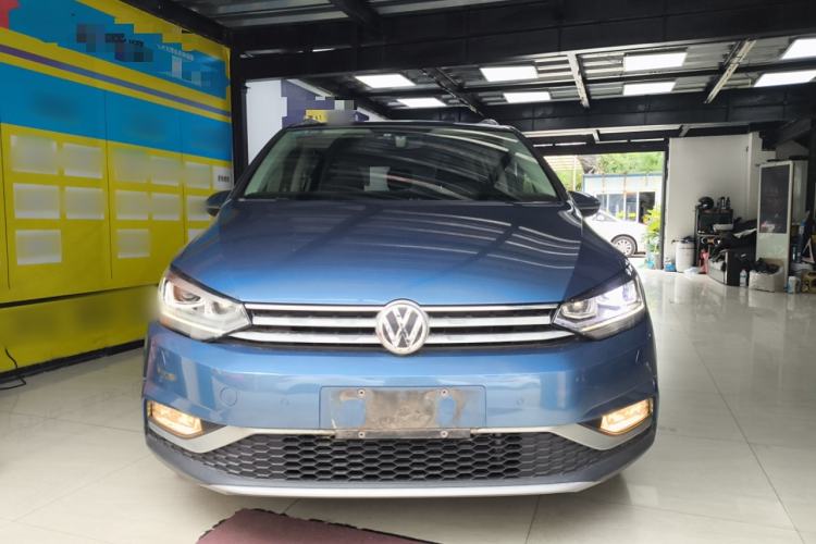 Used Volkswagen Touran 2018 Volkswagen Touran L 280TSI DSG Boundary Edition 7 Seats China VI Standard
