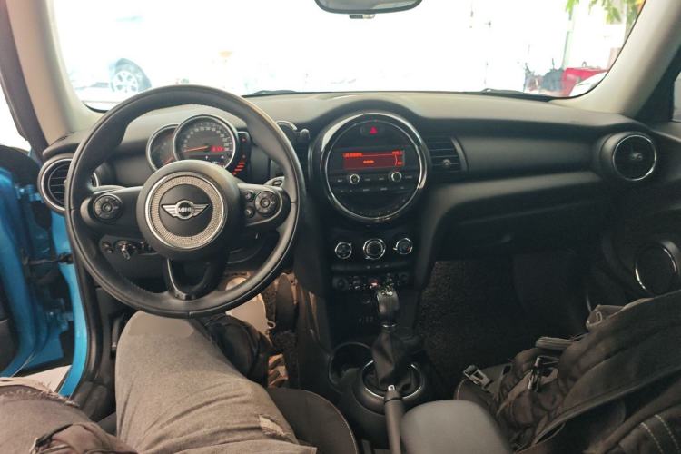 Used  MINI 2016 1.2T ONE Pioneer Edition
