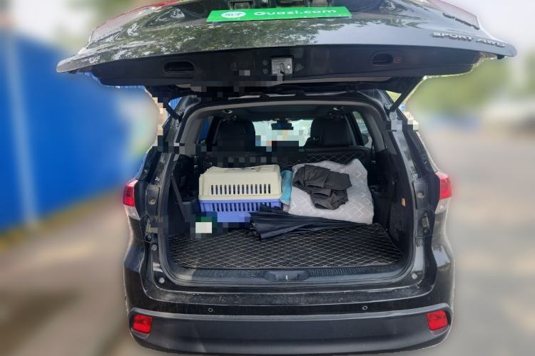 Used Toyota Highlander 2018 2.0T Four-Wheel Drive Luxury Edition 7 Seats China V Emission Standard
