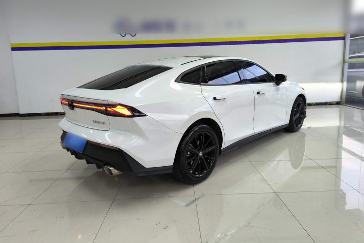 Used Changan UNI-V 2023 1.5T Prestige Model
