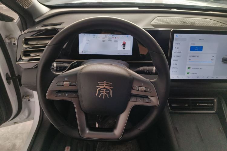 Used BYD Qin L 2025 DM-i Smart Drive 120KM Superior Model
