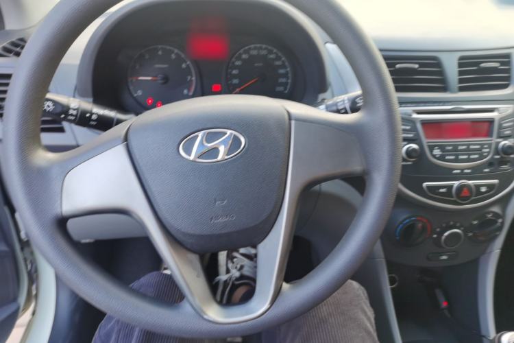 Used Hyundai Verna 2014 1.4L Manual Smart GLS Trim