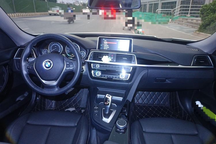 Used BMW 3 Series GT 2018 320i Sport Edition
