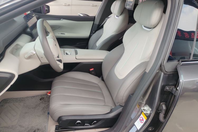 Used  L07 2024 530Max Pure Electric Version