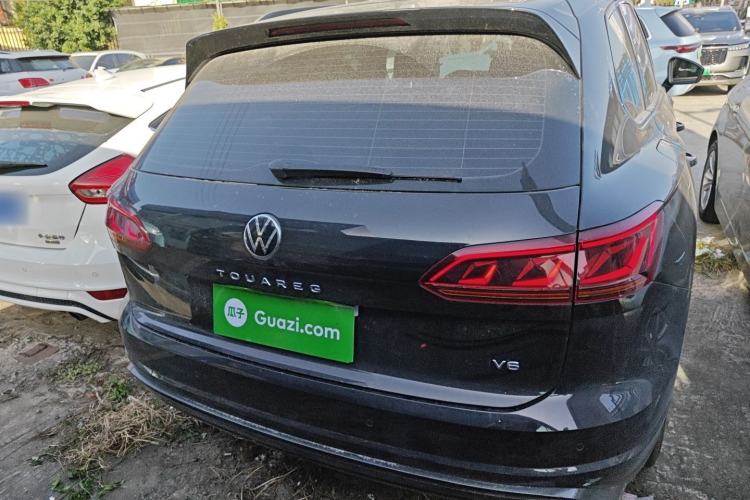 Used Volkswagen Touareg 2022 3.0 TSI Luxury Edition Black Diamond Sport Package
