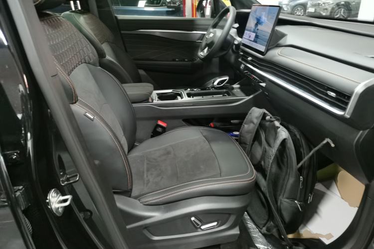 Used Geely Auto Haoyue L 2025 2.0T DCT Luxury Edition