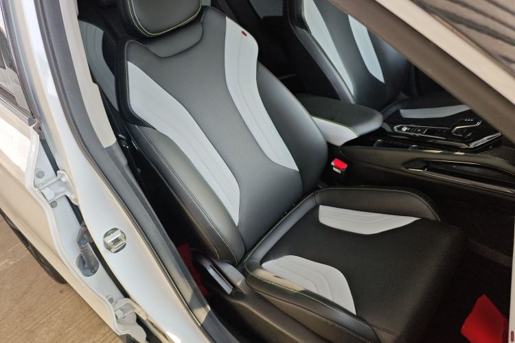 Used Geely Auto Coolray 2022 Bin Yue COOL 1.5TD DCT Hot Engine Edition
