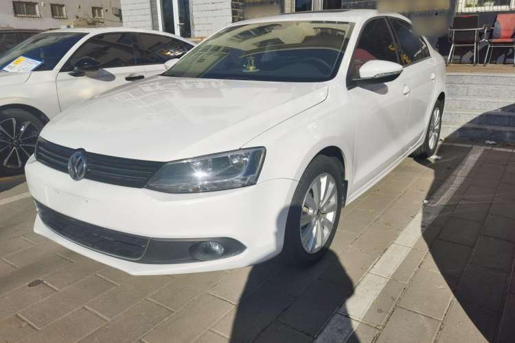 Used Volkswagen Sagitar 2014 Revised Version 1.6L Automatic Leading Edition
