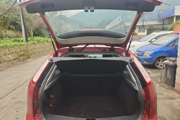 Used Ford Focus 2013 Hatchback Classic 1.8L Automatic Millionth Anniversary Edition
