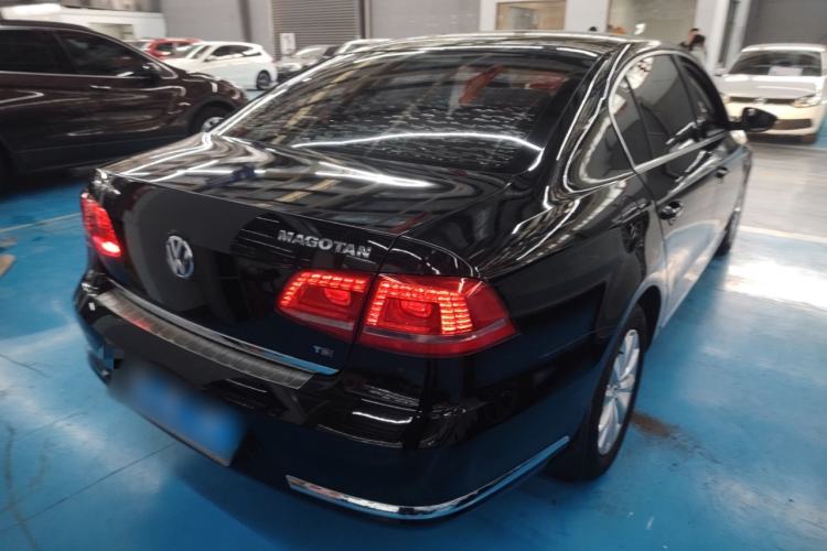 Used Volkswagen Magotan 2015 Facelift 1.8TSI Luxury Model