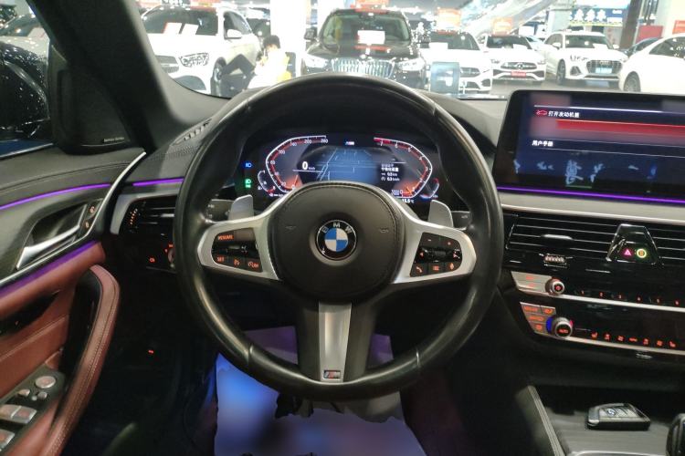 Used BMW 5 Series 2022 Restyled 530Li Leading Edition M Sport Package
