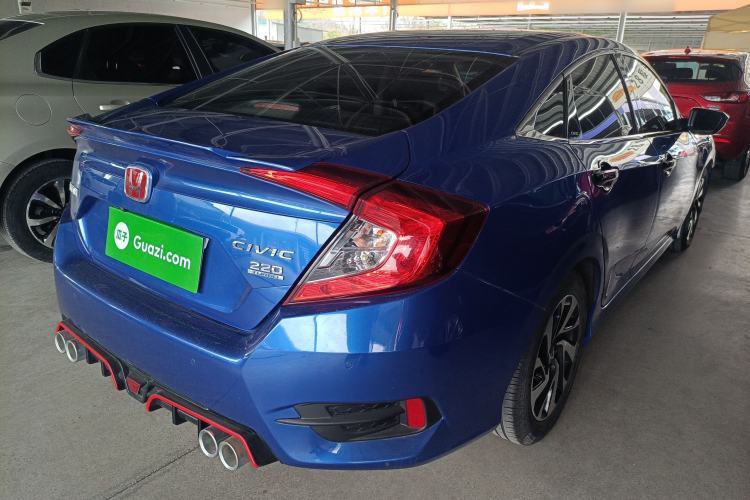 Used Honda Civic 2016 220TURBO CVT Luxury Edition
