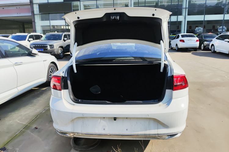 Used Volkswagen Lamando 2021 230TSI DSG Fashion Edition
