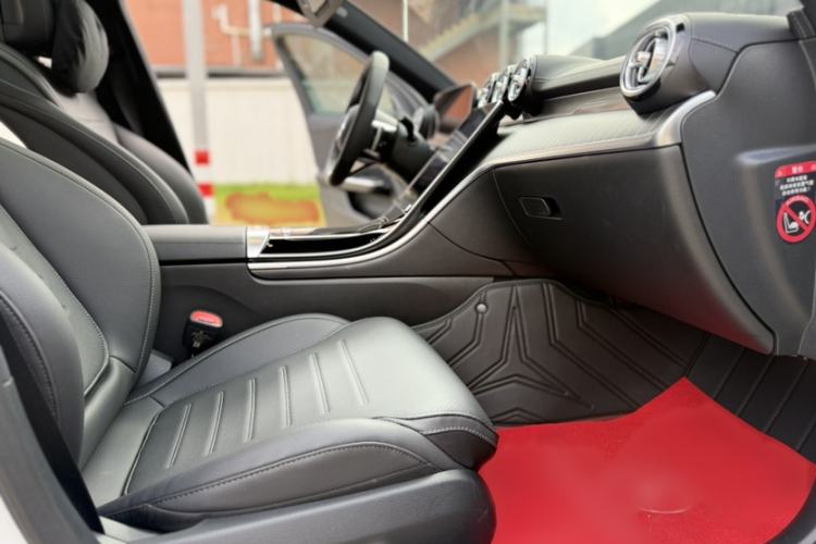 Used Mercedes-Benz C-Class 2024 Facelift C 260 L Night Edition Sport Version
