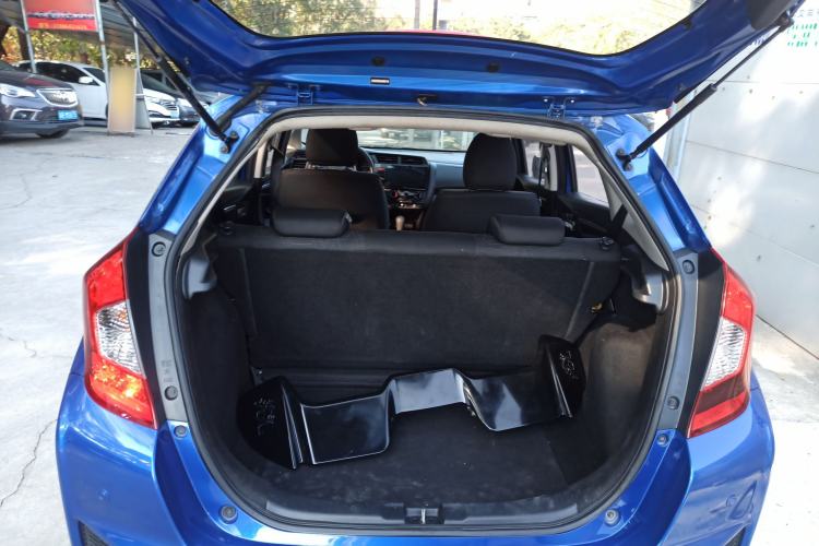 Used Honda Fit 2016 1.5L LXS CVT Comfort Sunroof Version
